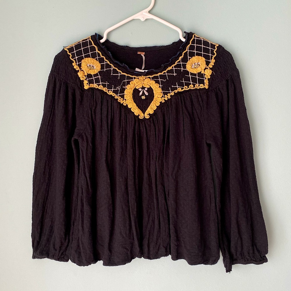 Free People Black Gold Embroidered Peasant Flowy Hippie Boho Baloon Sleeve Shirt